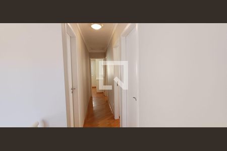 Casa à venda com 4 quartos, 208m² em Jardim Passargada I, Cotia