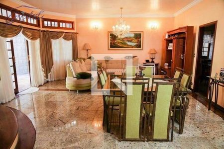 Casa à venda com 3 quartos, 576m² em Vila Antonio, São Paulo