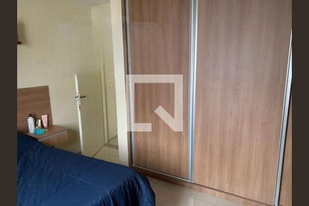 Casa à venda com 3 quartos, 180m² em Jardim Esmeralda, São Paulo