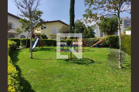 Casa à venda com 3 quartos, 180m² em Butantã, São Paulo