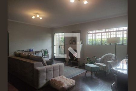 Casa à venda com 3 quartos, 220m² em Vila Pirajussara, São Paulo