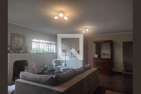 Casa à venda com 3 quartos, 220m² em Vila Pirajussara, São Paulo