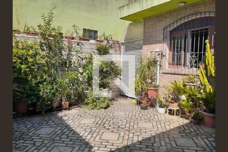 Casa à venda com 3 quartos, 141m² em Jardim Ester Yolanda, São Paulo