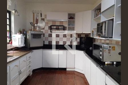 Casa à venda com 3 quartos, 141m² em Jardim Ester Yolanda, São Paulo
