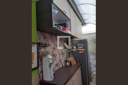 Casa à venda com 3 quartos, 141m² em Jardim Ester Yolanda, São Paulo