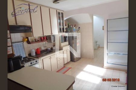 Casa à venda com 4 quartos, 240m² em Vila Sonia, São Paulo