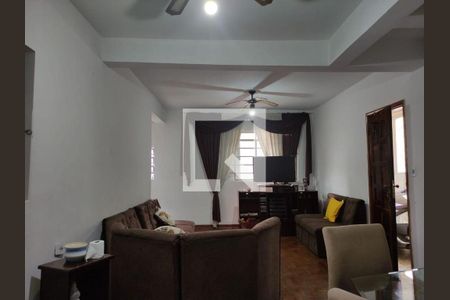 Casa à venda com 4 quartos, 190m² em Rio Pequeno, São Paulo