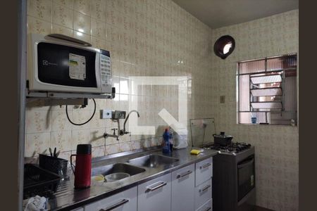 Casa à venda com 4 quartos, 190m² em Rio Pequeno, São Paulo