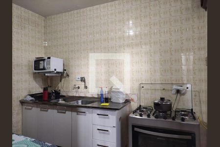 Casa à venda com 4 quartos, 190m² em Rio Pequeno, São Paulo