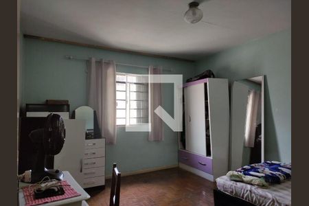 Casa à venda com 4 quartos, 190m² em Rio Pequeno, São Paulo