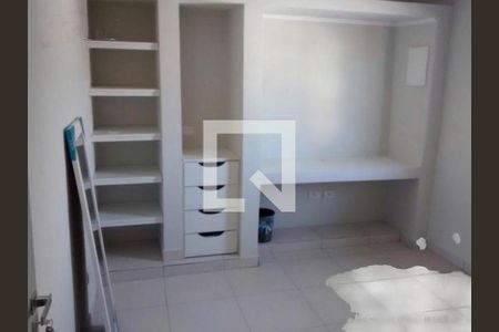 Casa à venda com 8 quartos, 200m² em Rio Pequeno, São Paulo