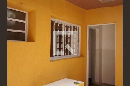 Casa à venda com 8 quartos, 200m² em Rio Pequeno, São Paulo