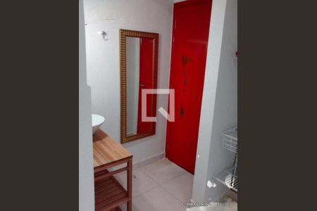 Casa à venda com 8 quartos, 200m² em Rio Pequeno, São Paulo