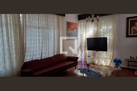 Casa à venda com 3 quartos, 200m² em Vila Pirajussara, São Paulo