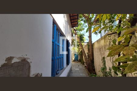 Casa à venda com 3 quartos, 200m² em Vila Pirajussara, São Paulo