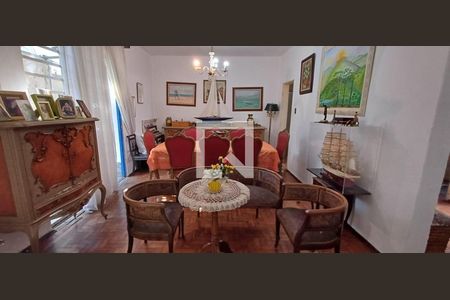 Casa à venda com 3 quartos, 200m² em Vila Pirajussara, São Paulo