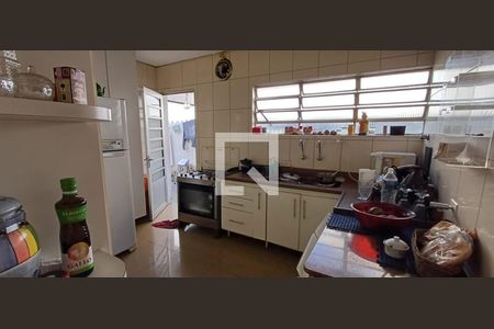 Casa à venda com 3 quartos, 200m² em Vila Pirajussara, São Paulo