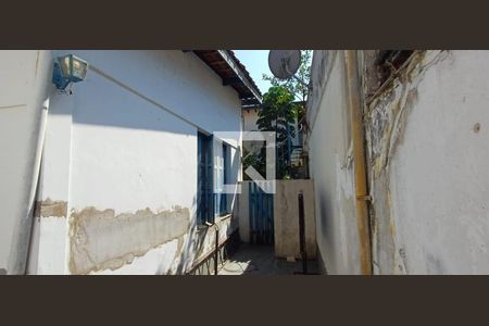Casa à venda com 3 quartos, 200m² em Vila Pirajussara, São Paulo