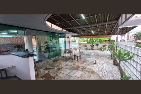 Casa à venda com 3 quartos, 295m² em Cidade São Francisco, São Paulo