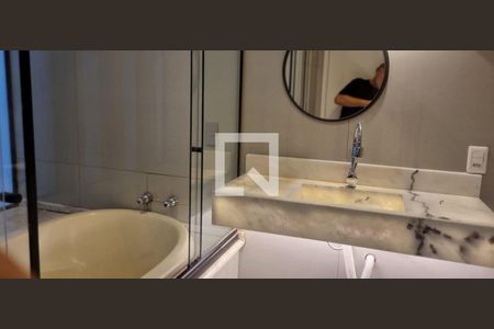 Casa à venda com 3 quartos, 295m² em Cidade São Francisco, São Paulo