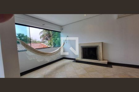 Casa à venda com 3 quartos, 295m² em Cidade São Francisco, São Paulo