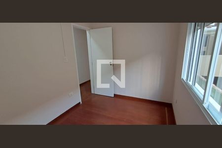 Casa à venda com 4 quartos, 155m² em Jardim Ester, São Paulo