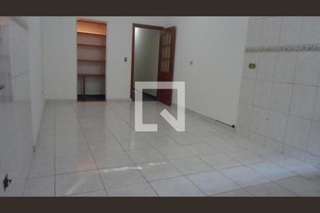 Casa à venda com 3 quartos, 100m² em Jardim Ester Yolanda, São Paulo