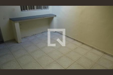 Casa à venda com 3 quartos, 100m² em Jardim Ester Yolanda, São Paulo
