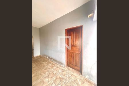 Foto 02 de casa à venda com 5 quartos, 137m² em Jardim do Lago, Campinas