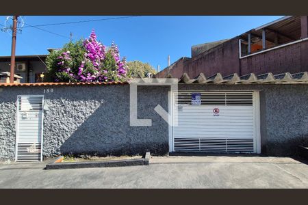 Fachada de casa à venda com 2 quartos, 110m² em Vila Metalúrgica, Santo André