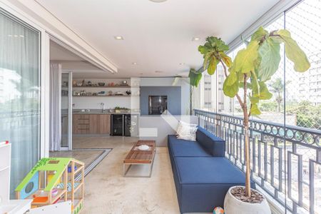 Apartamento à venda com 3 quartos, 156m² em Vila Olímpia, São Paulo