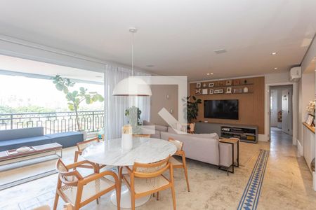 Apartamento à venda com 3 quartos, 156m² em Vila Olímpia, São Paulo