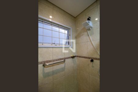 Banheiro de casa para alugar com 3 quartos, 480m² em Jardim Rosalia Alcolea, Sorocaba