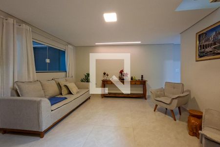 Sala 1 de casa para alugar com 5 quartos, 350m² em Nova Mirim, Praia Grande