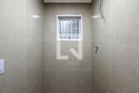 Banheiro da Suíte 5 de casa para alugar com 5 quartos, 350m² em Nova Mirim, Praia Grande