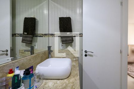 Banheiro Social de apartamento à venda com 2 quartos, 69m² em Olímpico, São Caetano do Sul