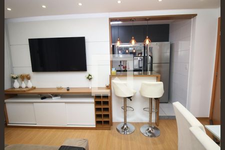 Sala de apartamento para alugar com 2 quartos, 55m² em Colégio, Rio de Janeiro