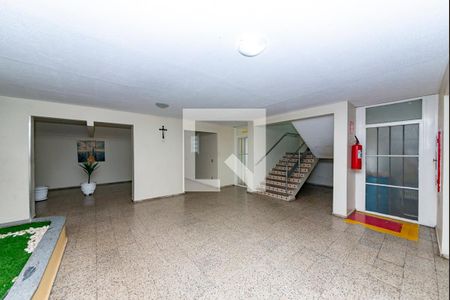 Hall de entrada de apartamento à venda com 3 quartos, 110m² em Conjunto California, Belo Horizonte