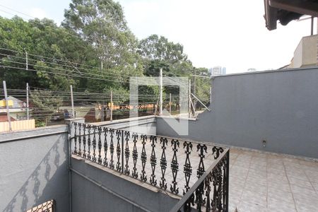 Varanda de casa à venda com 3 quartos, 250m² em Jardim Avelino, São Paulo