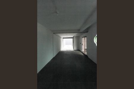 Garagem de casa à venda com 3 quartos, 250m² em Jardim Avelino, São Paulo