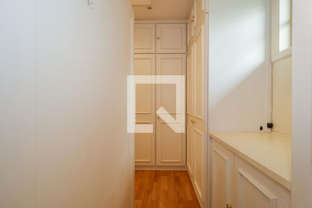 Closet da Suíte Master de casa à venda com 4 quartos, 670m² em Morumbi, São Paulo