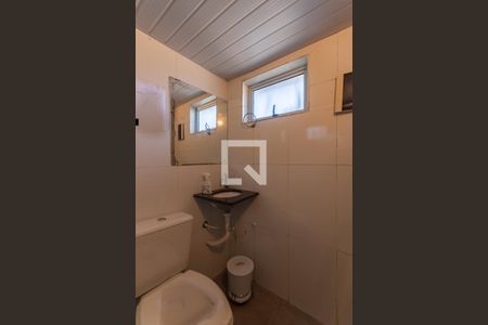 Edícula - Banheiro de casa à venda com 3 quartos, 500m² em Trevo, Belo Horizonte