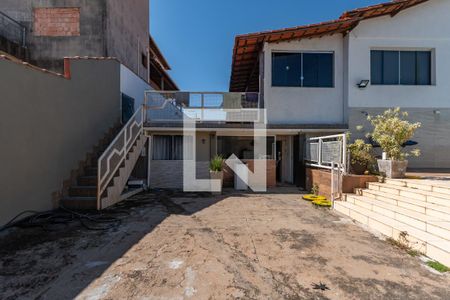 Quintal de casa à venda com 3 quartos, 500m² em Trevo, Belo Horizonte