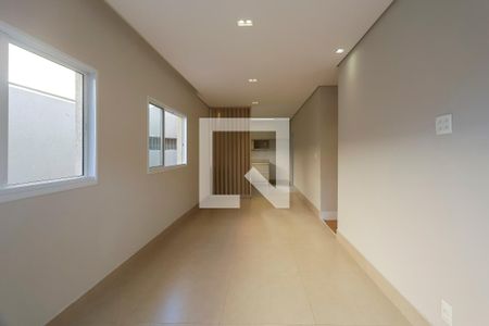 Sala de casa para alugar com 3 quartos, 125m² em Glória, Belo Horizonte