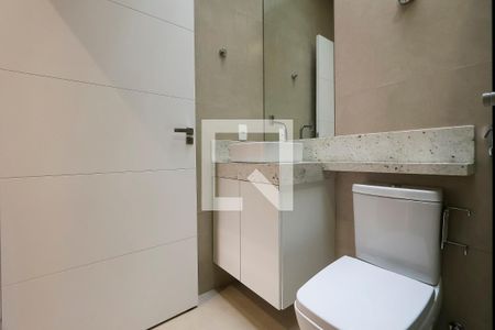 Banheiro Social de casa para alugar com 3 quartos, 125m² em Glória, Belo Horizonte