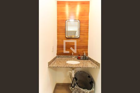 Banheiro de apartamento para alugar com 2 quartos, 40m² em Canindé, São Paulo