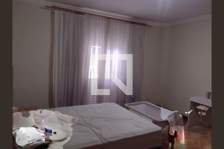 Casa à venda com 4 quartos, 440m² em Vila Carrão, São Paulo