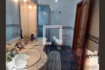 Casa à venda com 4 quartos, 440m² em Vila Carrão, São Paulo