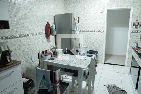 Cozinha de apartamento à venda com 2 quartos, 60m² em Irajá, Rio de Janeiro