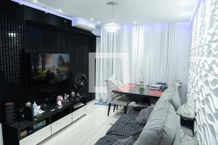 Sala de apartamento à venda com 2 quartos, 60m² em Irajá, Rio de Janeiro